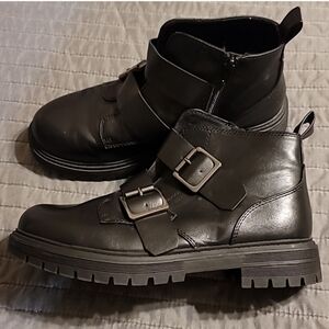 Womens SO black double buckle ankle boots size 7